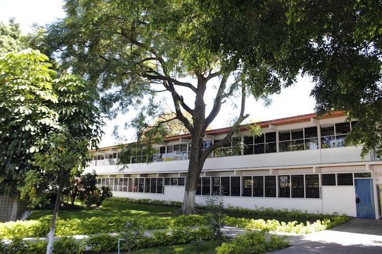 Escuela Preparatoria No. 4 U de G